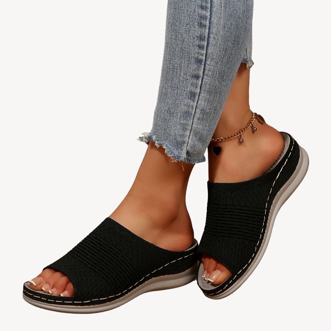 Women’s Chic Casual Sandals | Stylish Design