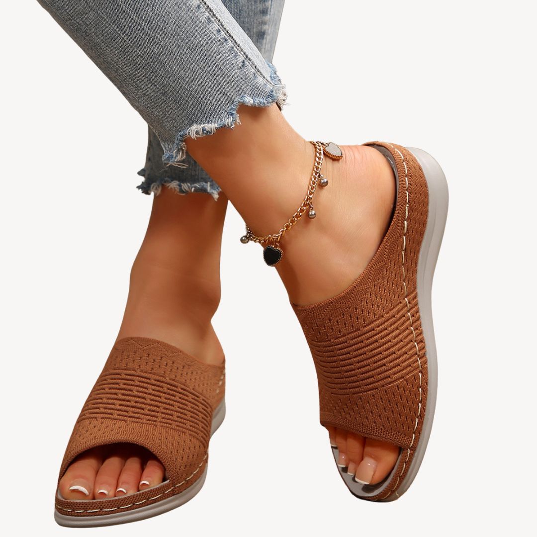 Women’s Chic Casual Sandals | Stylish Design